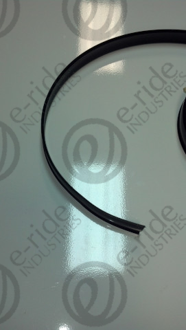 TOPPER FLEX. POLY EDGE TRIM (1 FOOT)