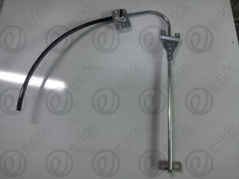 RIGHT WINDOW REGULATOR 